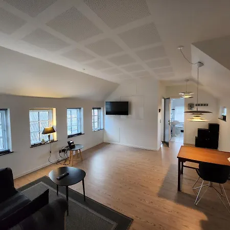 ホテル Det Gamle Radhus 4*